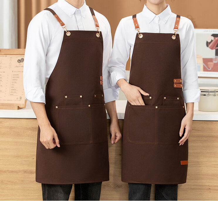 Custom waterproof canvas apron 8401 with leather straps and large pockets for wholesale restaurant and kitchen uniforms