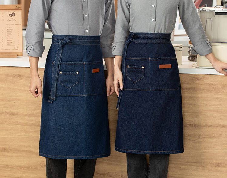 N208 washed denim waist apron with large front utility pockets