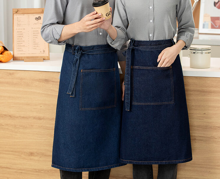 N210 washed denim waist apron with large front utility pocket